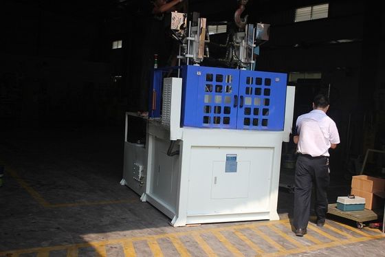 30mm স্ক্রু ব্যাসার্ধ মাল্টি রঙ উল্লম্ব প্লাস্টিক ইনজেকশন ছাঁচনির্মাণ মেশিন JTT-550 2V-3R