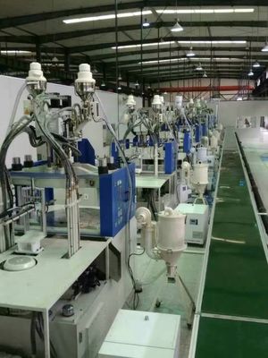 30mm স্ক্রু ব্যাসার্ধ মাল্টি রঙ উল্লম্ব প্লাস্টিক ইনজেকশন ছাঁচনির্মাণ মেশিন JTT-550 2V-3R